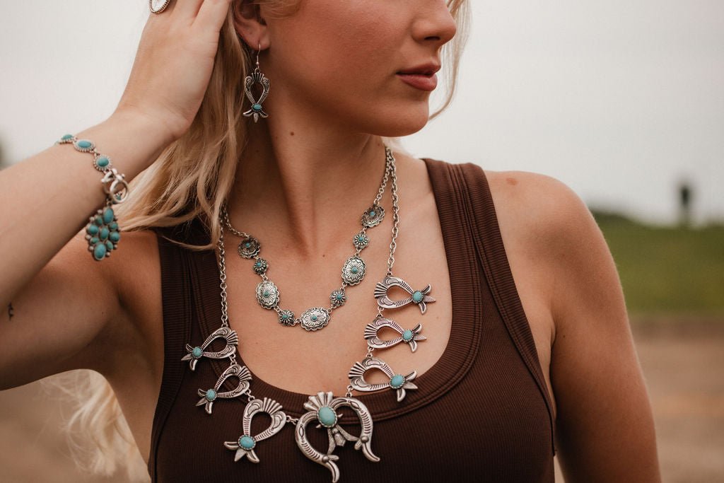Western Linked Concho Necklace with Faux Turquoise — 18 Inch with Extender