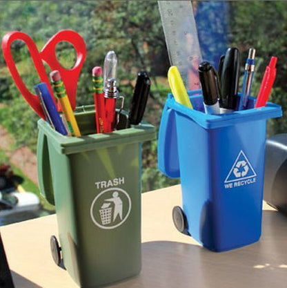 Mini Curbside Trash & Recycle Can Set – The Funniest Desk Organizer Ever! 🗑️♻️😂