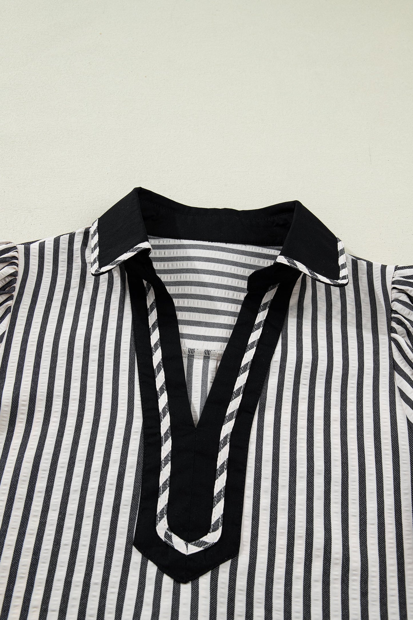 Stripe Collared V-Neck Bubble Sleeve Blouse