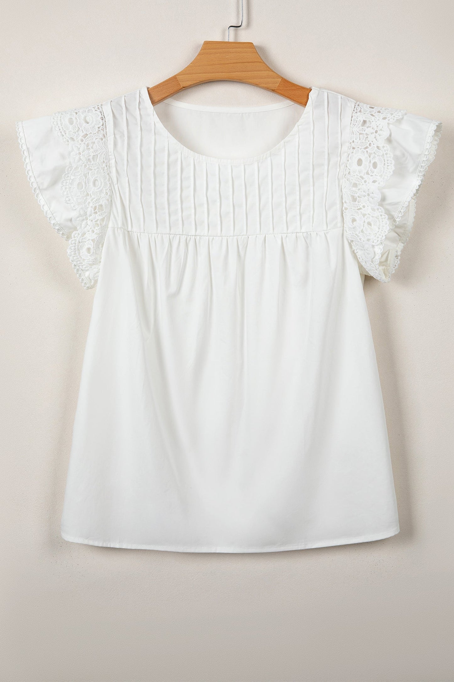 Solid Lace Flutter Sleeve Pleated Blouse