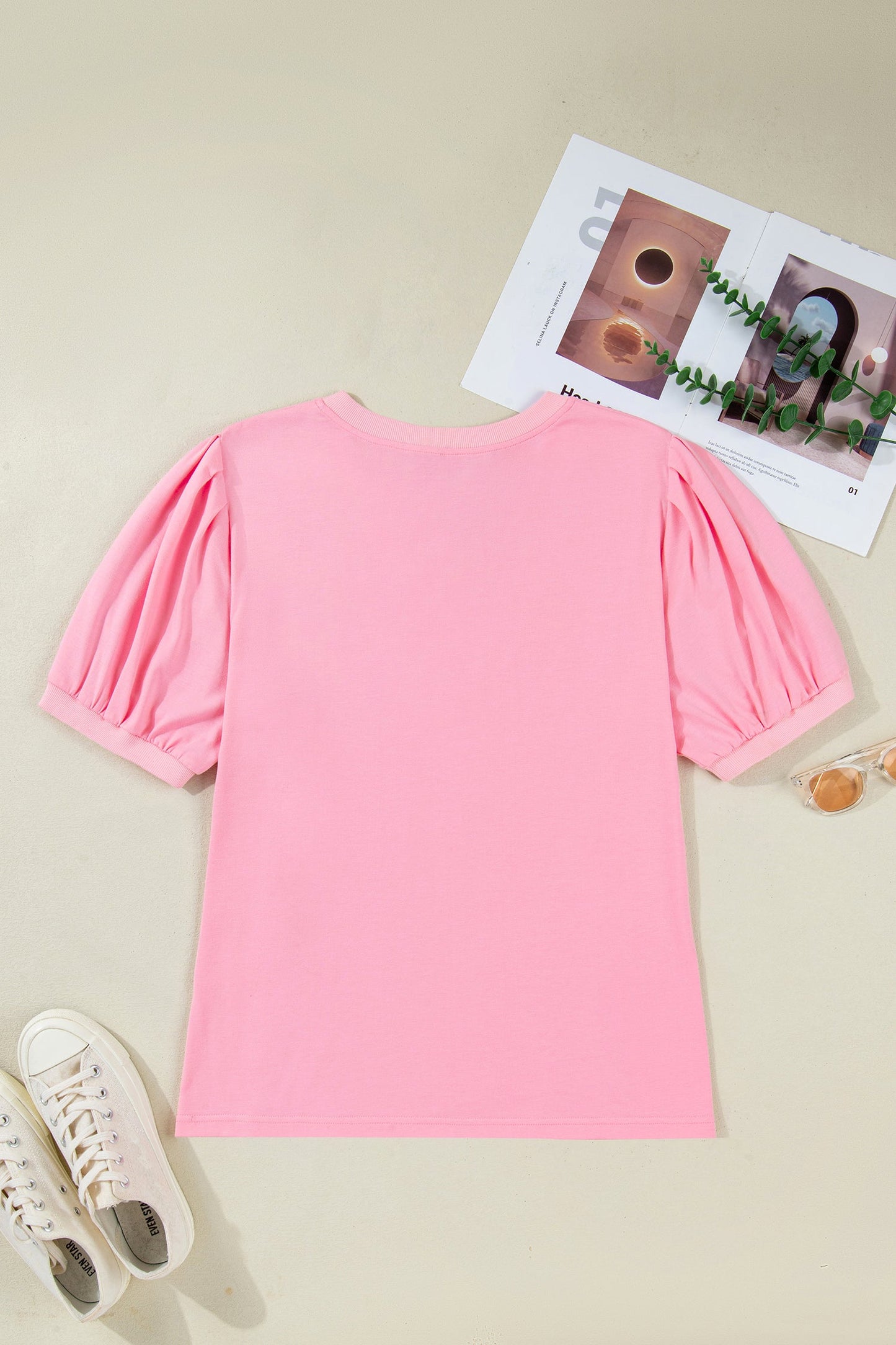 Plus Size Solid V-Neck Pleated Puff Sleeve Blouse