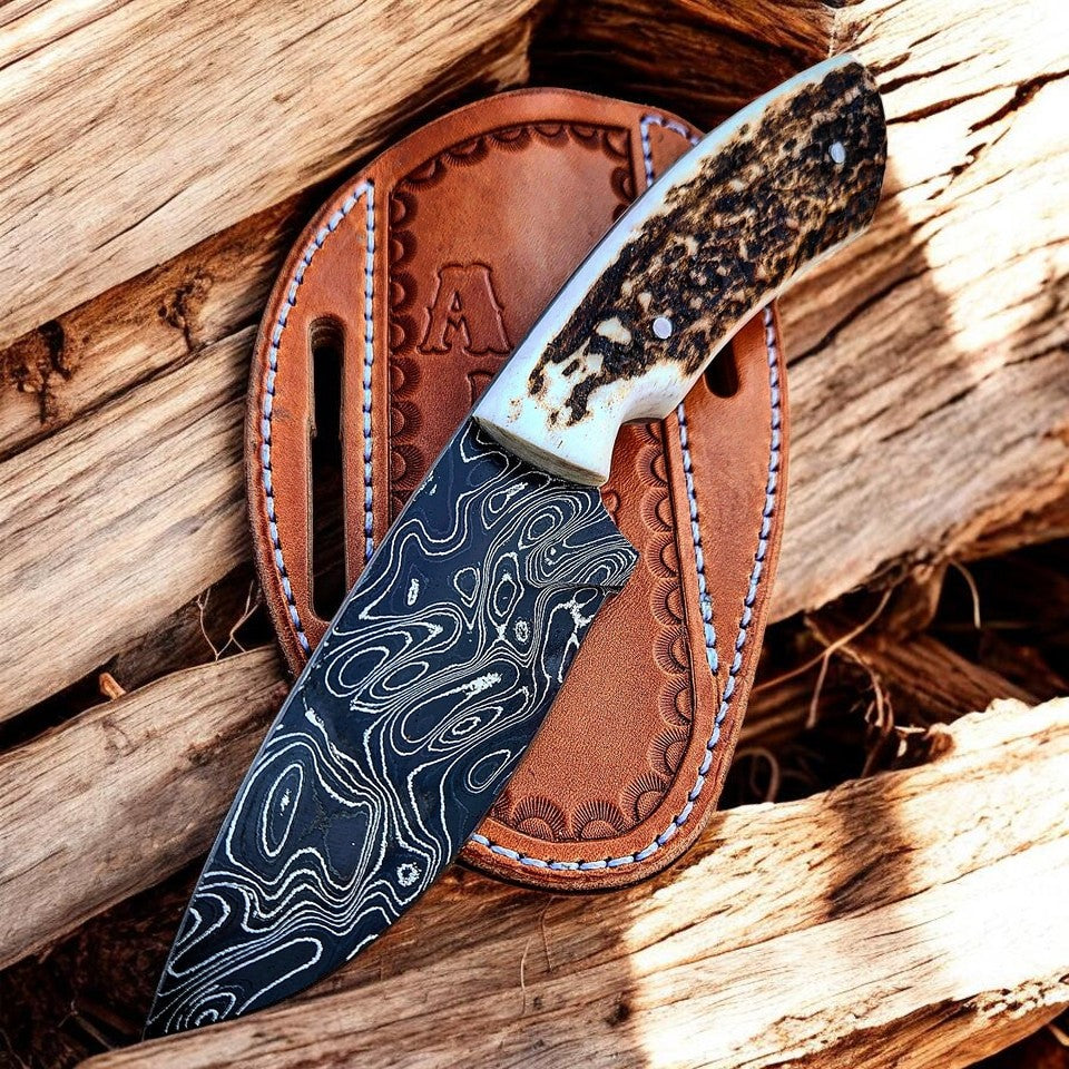The Stag Frontier - Custom Handmade Damascus Steel Knife with Leather Sheath