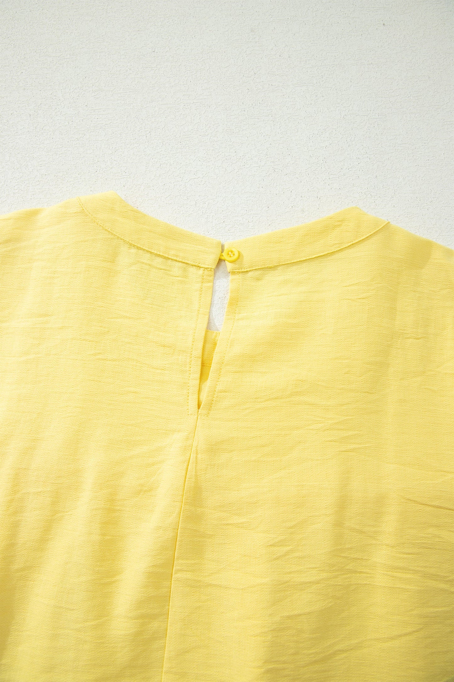 Solid Pleated Tie Sleeve Babydoll Blouse