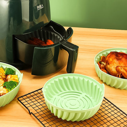 19cm Air Fryer Oven Silicone Baking Pan Heat Resistant Foldable Round Cake Mold with Hand Clamps (BPA Free, FDA Certified)