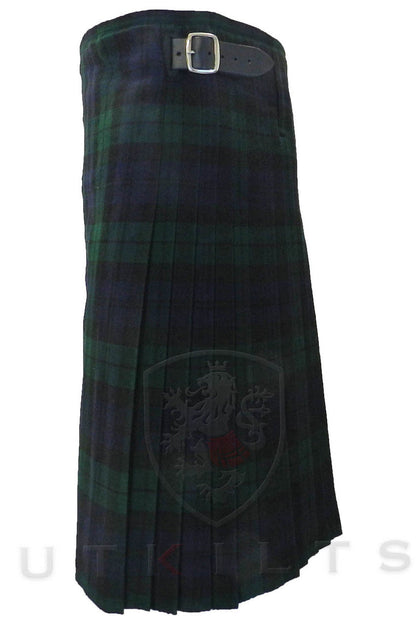 Traditional Kilt – Premium 6–8 Yard Wool, Black Watch