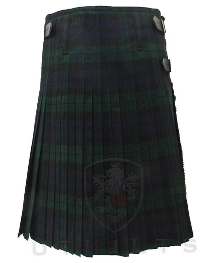Traditional Kilt – Premium 6–8 Yard Wool, Black Watch