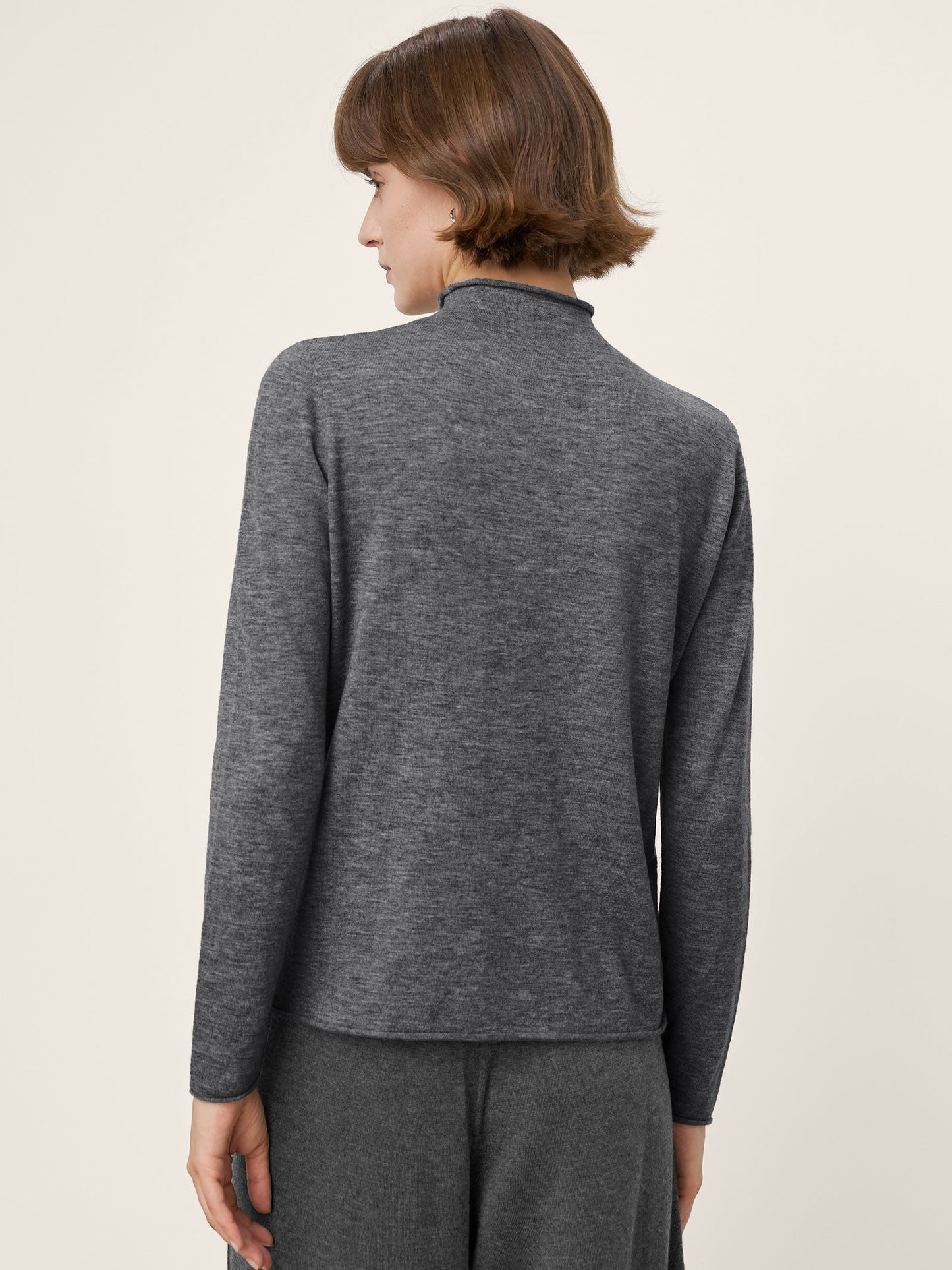 100% Extra-Fine Merino Wool Mock Neck Sweater with Rolled Edge ELA