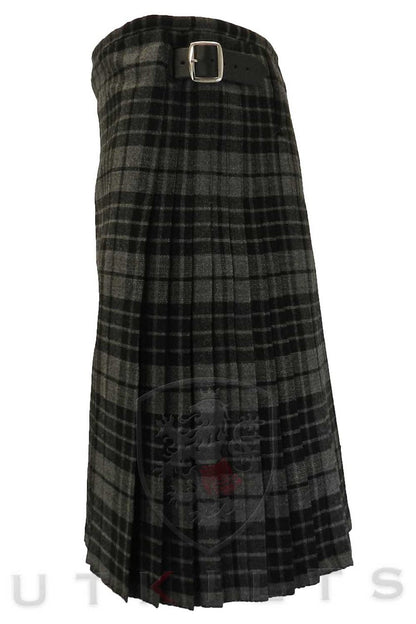 Traditional Kilt – Premium 6–8 Yard Wool, Gray Watch