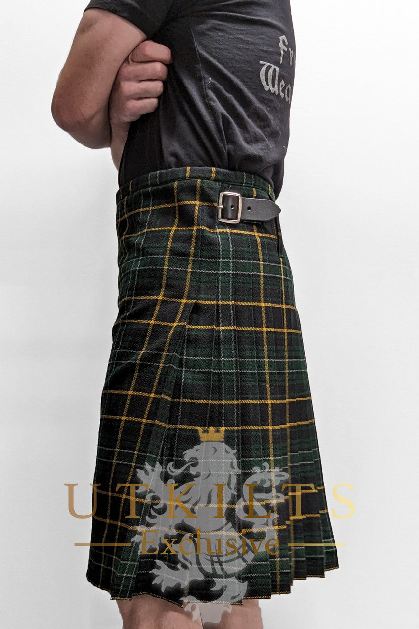 Traditional Kilt – Standard 4–5 Yard Wool, Irish Black