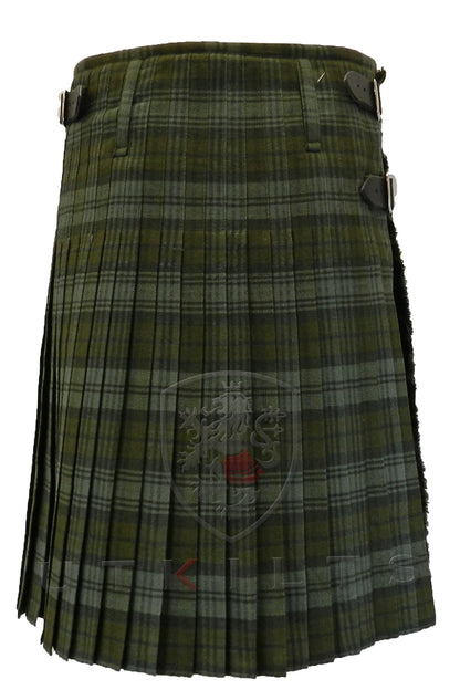 Traditional Kilt – Premium 6–8 Yard Wool, Black Watch Weathered
