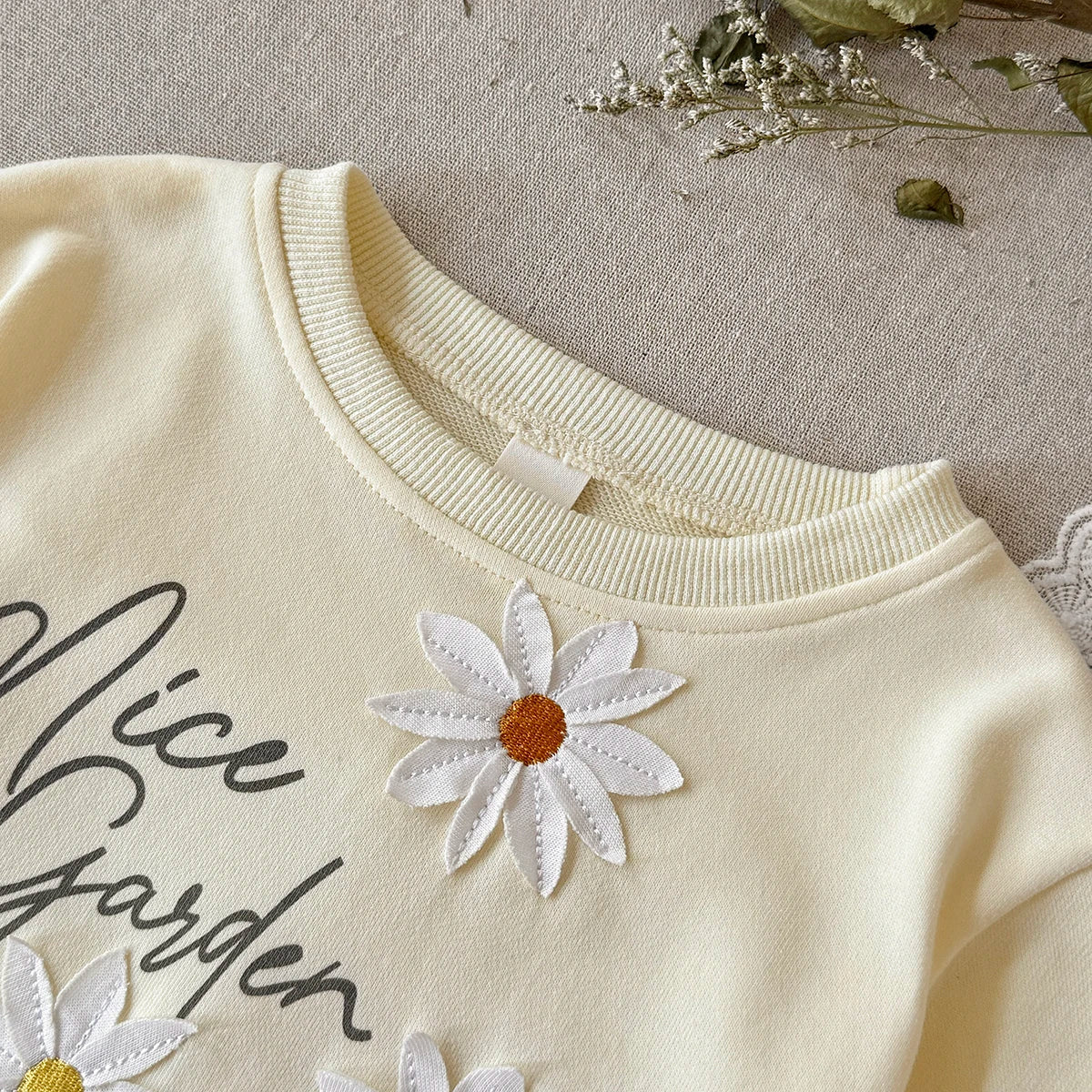 Flower Embroidery Lace Hem Set