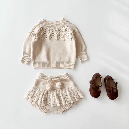 Elegant Knitted Sweater Outfit