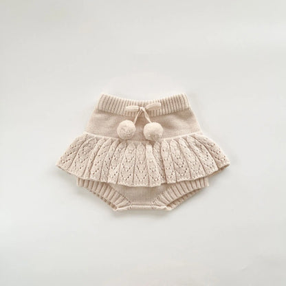 Elegant Knitted Sweater Outfit