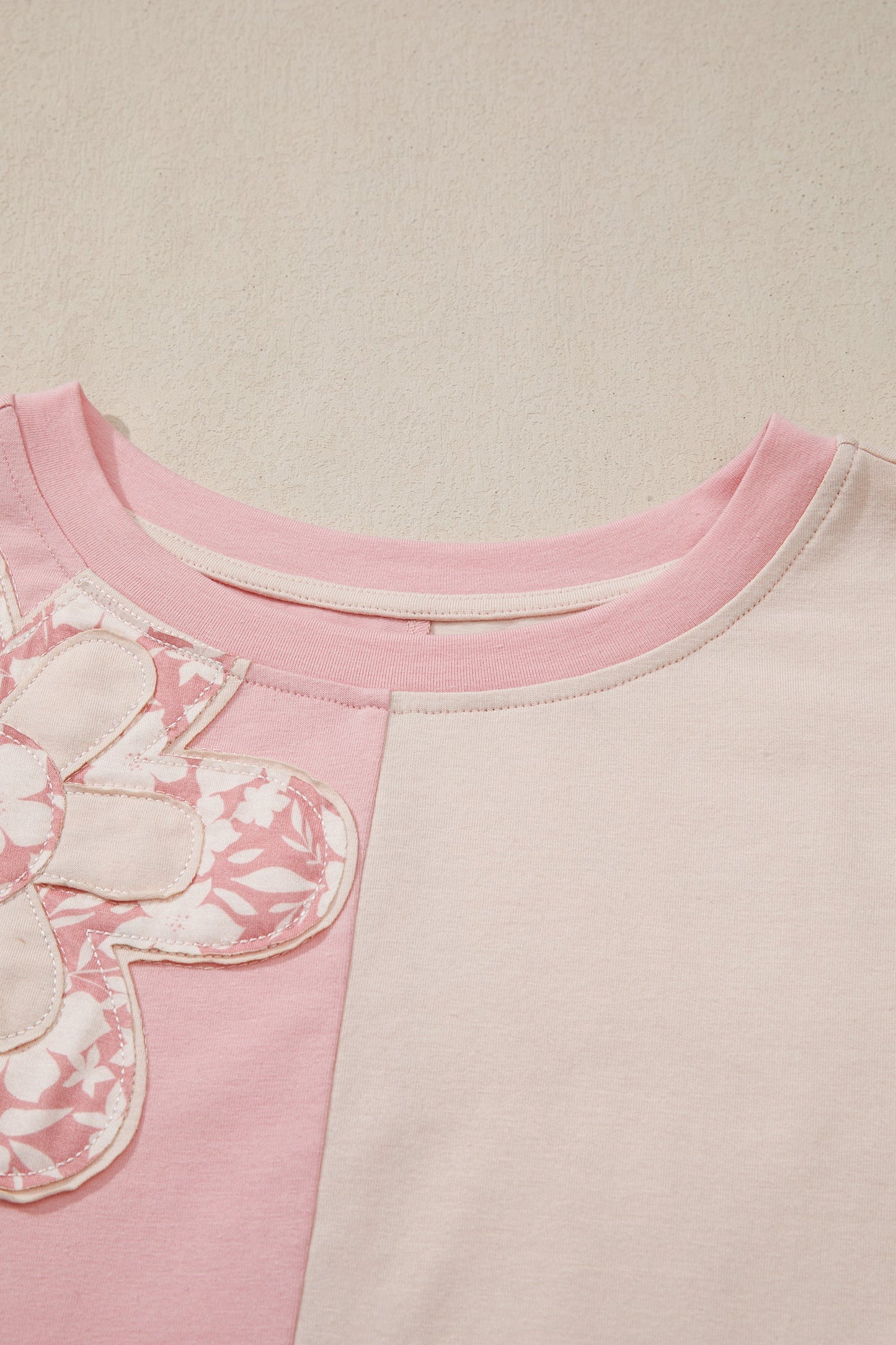Colorblock Flower Patch Short Sleeve T-Shirt