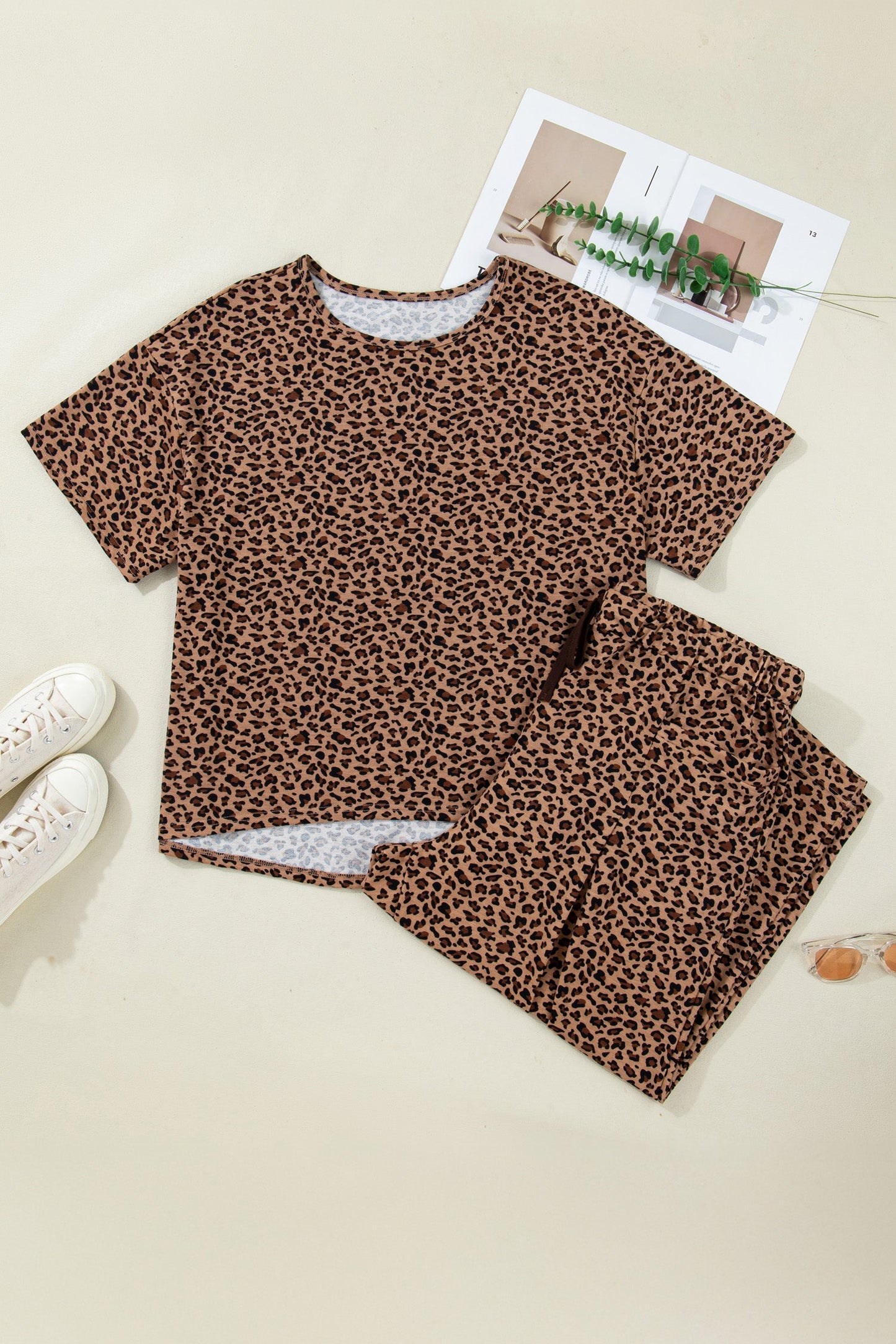 Plus Size Leopard Top & Pleated Pants Set