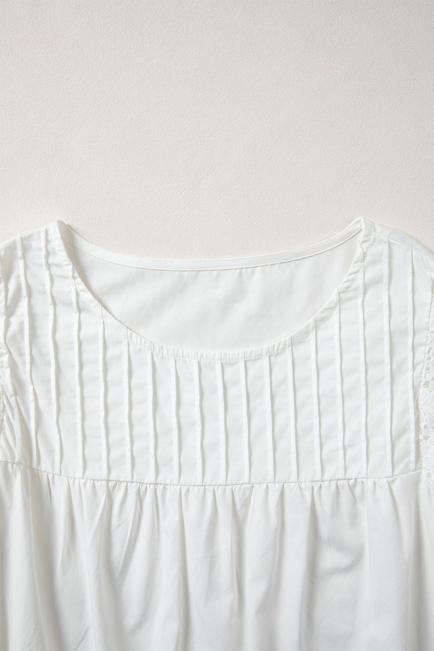 Solid Lace Flutter Sleeve Pleated Blouse