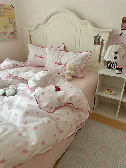 Dollette-inspired Strawberry Bedding Set