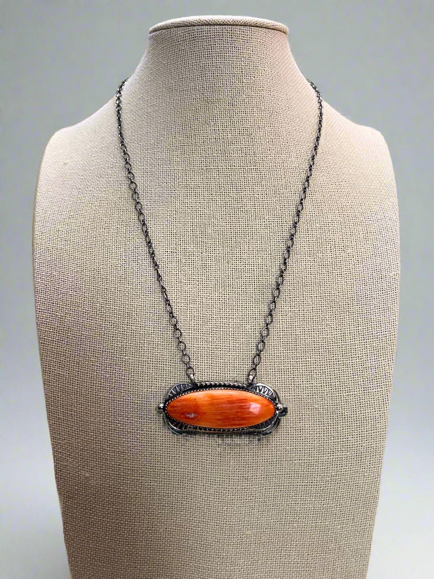 Tia Long Navajo Handmade Sterling Silver Spiny Oyster Necklace — 18" (Standard 2" Pendant)