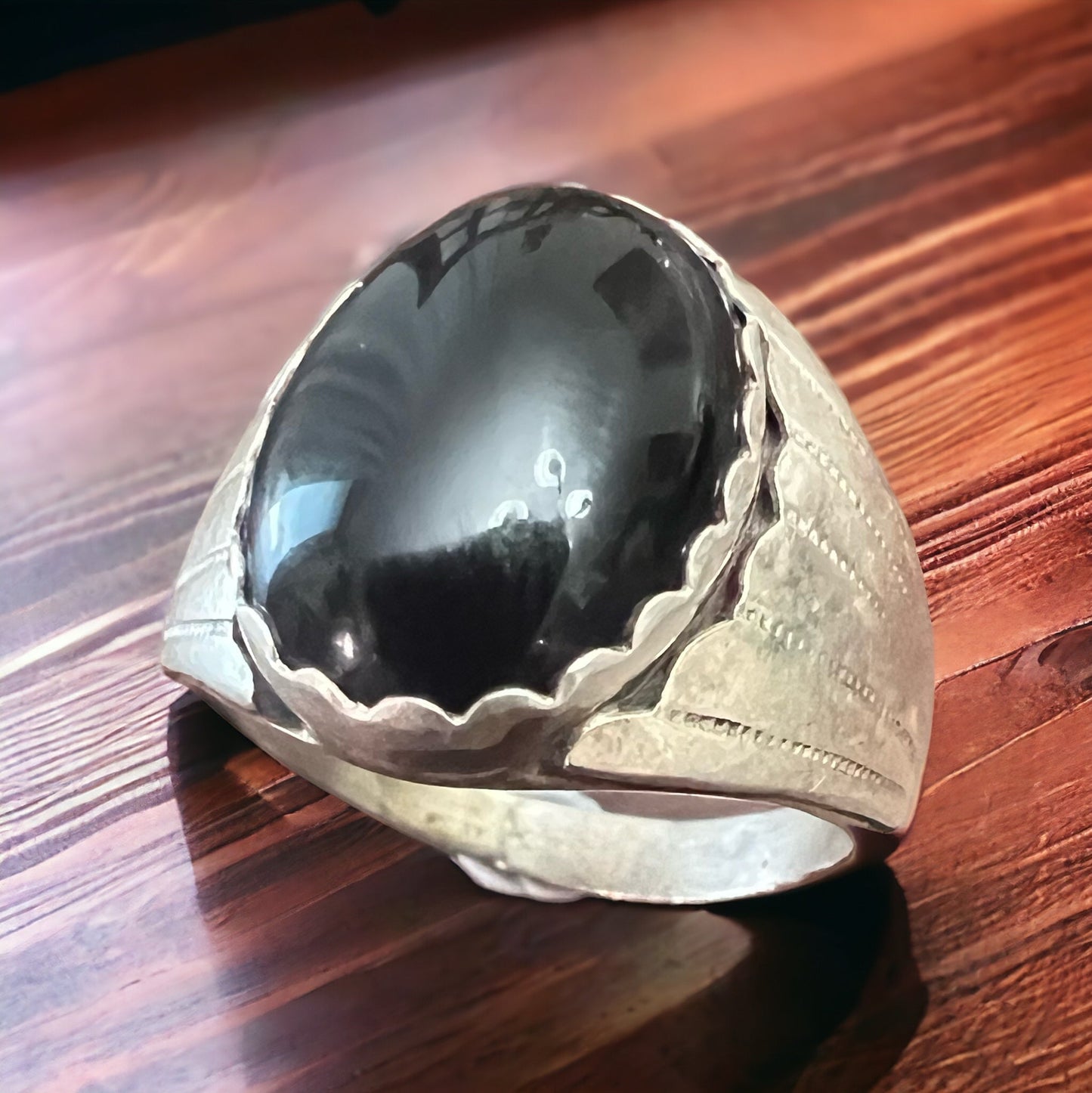Old Pawn Sterling Silver Onyx Ring — Size 13 (Vintage Native American, Men's Statement)