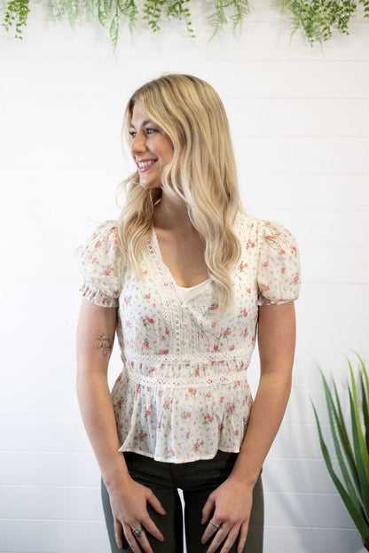 Blu Pepper "Salina" Western Crochet Lace Trim V-Neck Top — Red & Olive Floral Print