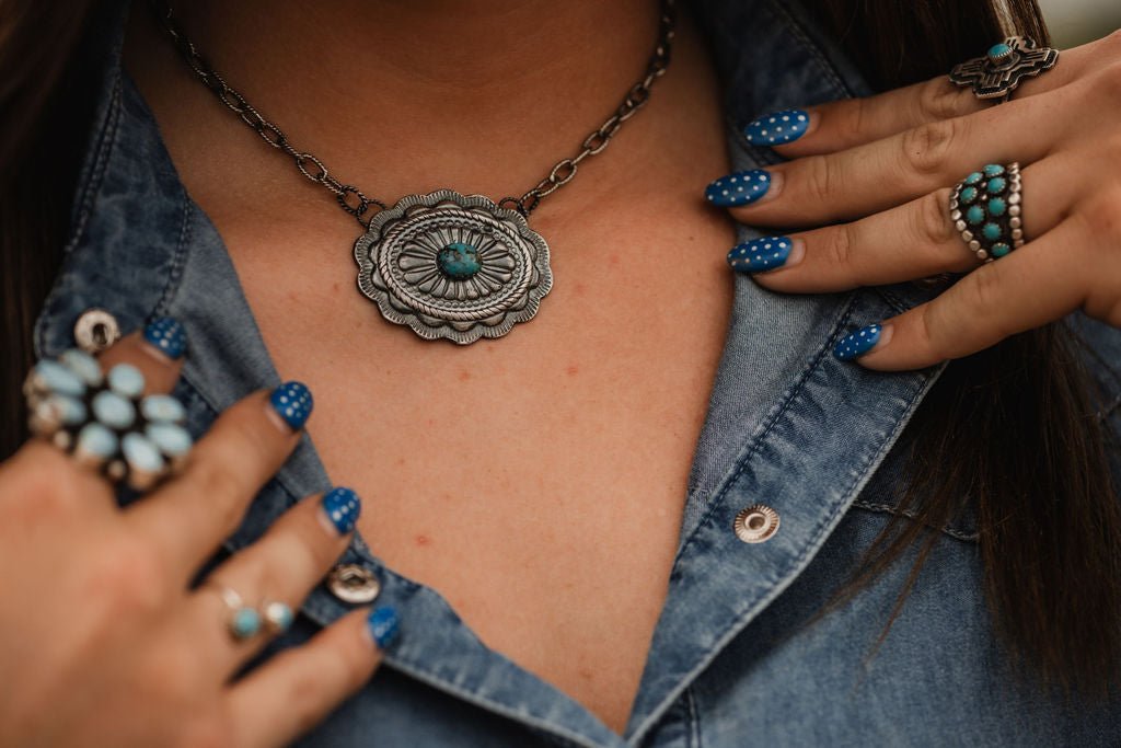 Sterling Silver Concho & Kingman Turquoise Western Statement Necklace — 18"
