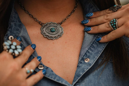 Sterling Silver Concho & Kingman Turquoise Western Statement Necklace — 18"