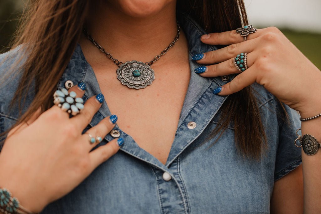 Sterling Silver Concho & Kingman Turquoise Western Statement Necklace — 18"