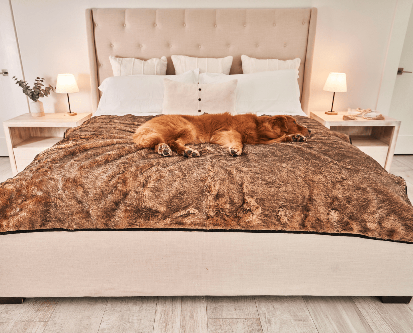 PupProtector™ Summer Short Fur Waterproof Throw Blanket - Sable Tan
