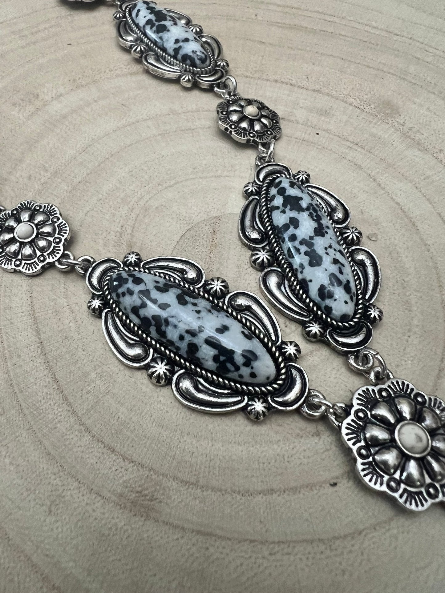 Western Faux White Buffalo Lariat Statement Necklace — 24 Inch Bold Statement