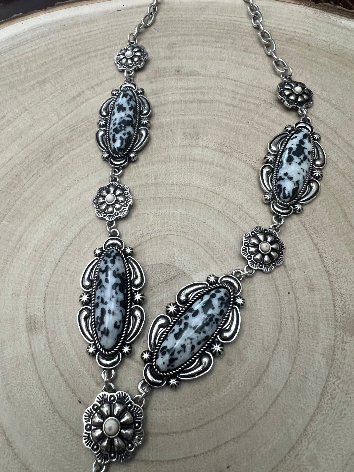 Western Faux White Buffalo Lariat Statement Necklace — 24 Inch Bold Statement