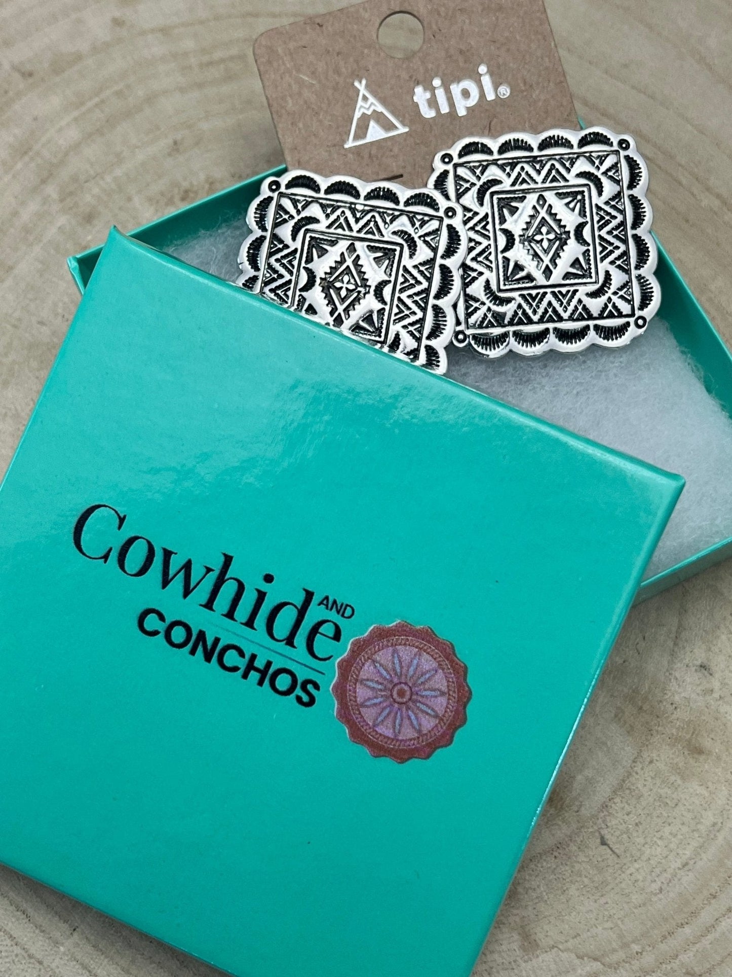 Western Square Concho Fashion Earrings — 1¼" Geometric Statement